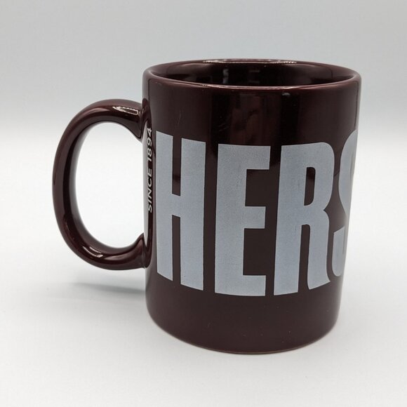 Hershey's Mug: Vintage Charm, Imperfect Handle - Picture 3 of 11